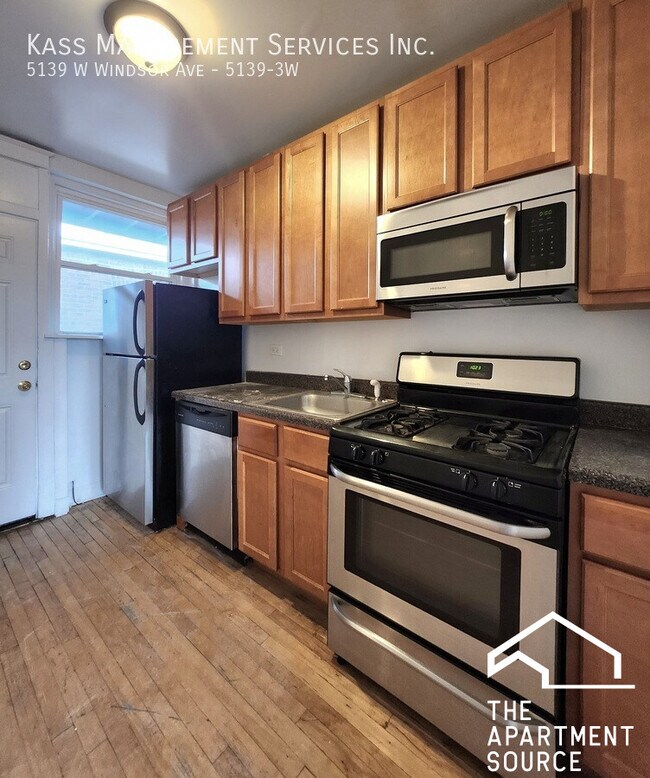 Foto del edificio - 5139 W Windsor Ave