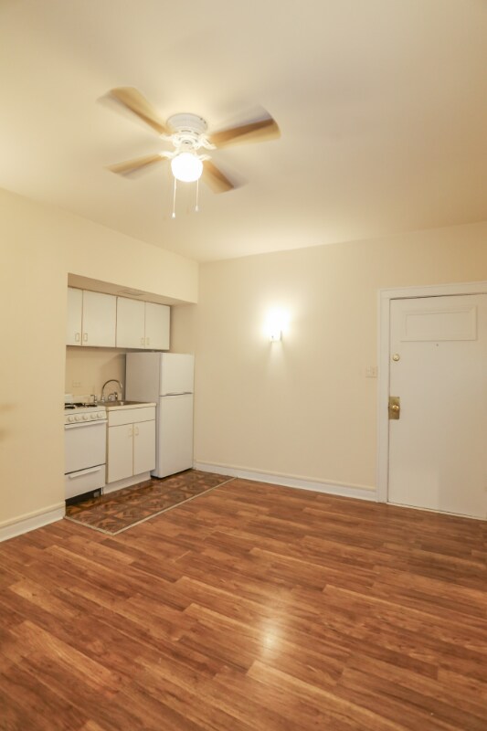 Foto del edificio - 6916 N Lakewood Ave