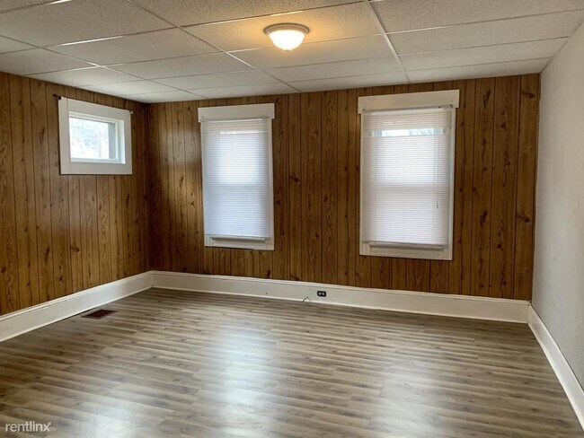 Building Photo - 4 br, 2 bath House - 7203 Deveny Ave
