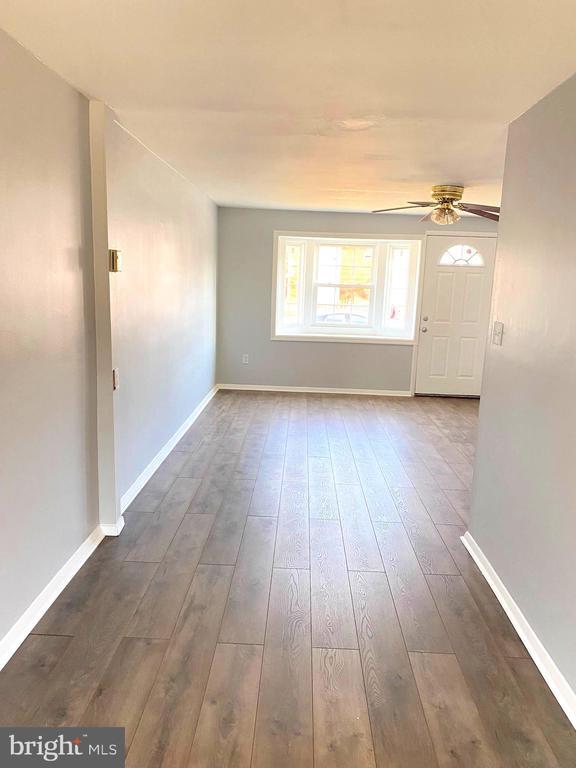 Foto del edificio - 2004 Kelmore Rd