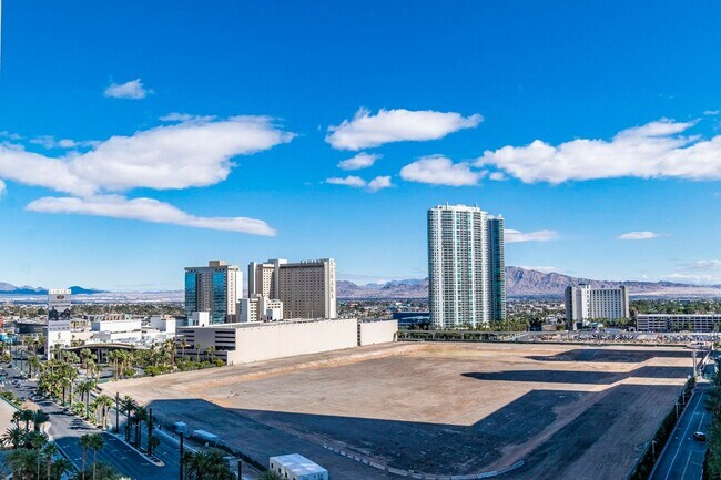 Foto del edificio - Live On The Strip — Sky Las Vegas High-Rise Condo