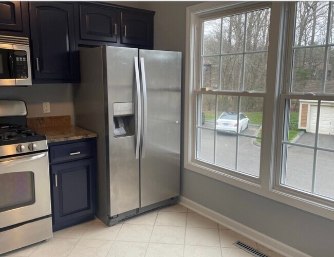 Foto del edificio - 173 Foxbridge Village Rd