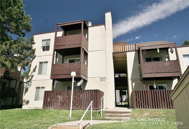 Building Photo - 9700 E Iliff Ave