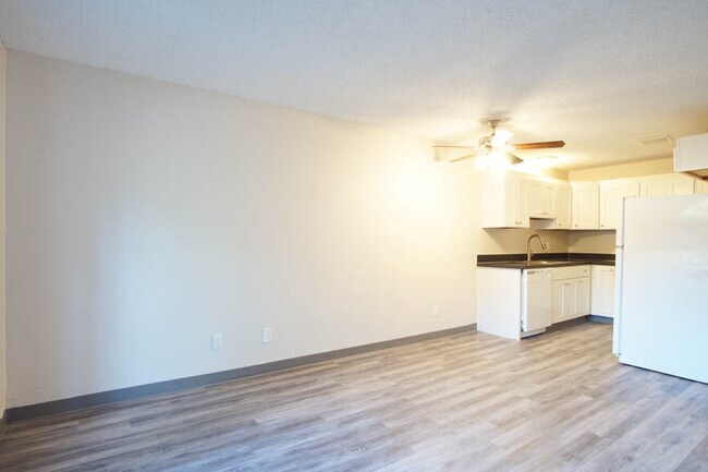 Foto del edificio - Cozy 1-Bedroom Near OHSU Ready Mid-April!