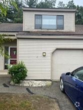 Building Photo - 11 Indian Rock Rd