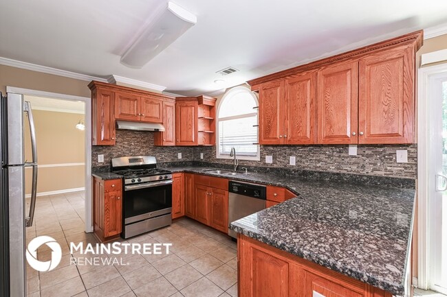 Foto del edificio - 1684 Summit Pl Way