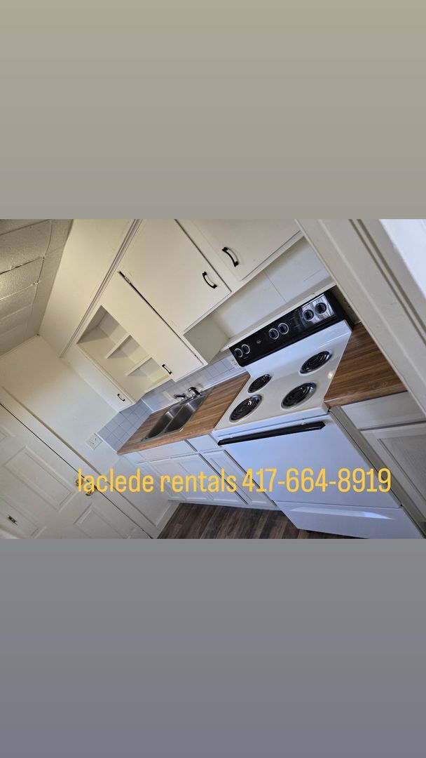 Foto del edificio - 2 BEDROOM 1 BATHROOM HOUSE FOR RENT