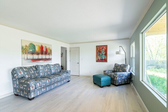 Foto del edificio - Newly renovated home in Central Boulder wi...