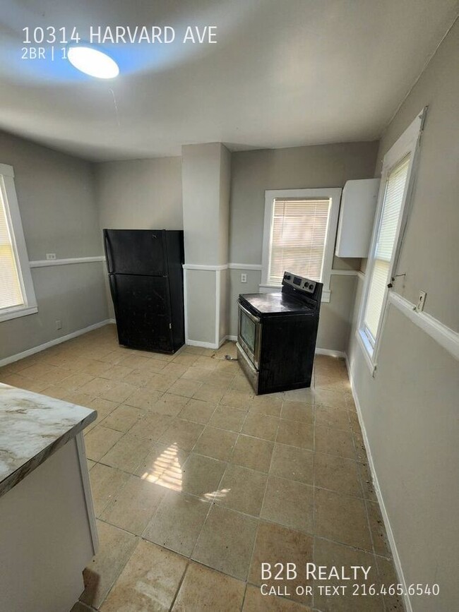 Foto del edificio - 10314 Harvard Ave