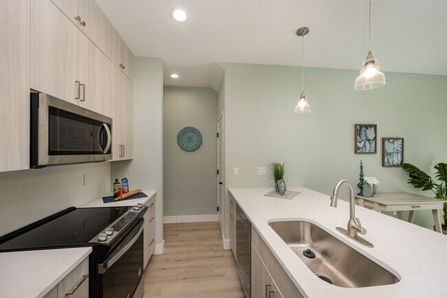 Foto del edificio - 870 Paddleboard Ct