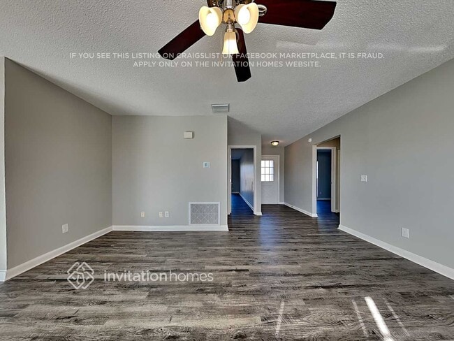 Foto del edificio - 7813 Chaperon Ct