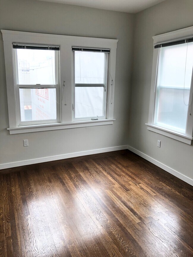 Foto del edificio - 1546 Powell St