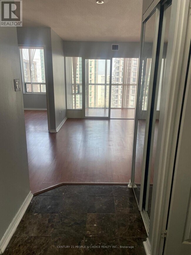 Building Photo - 285-2285 Enfield Pl