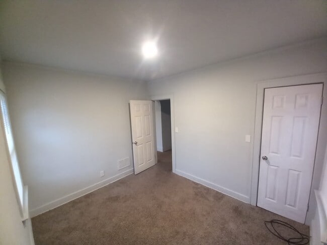 Building Photo - 14849 Lesure St