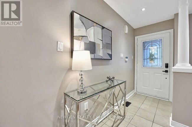 Building Photo - 68 Root Crescent