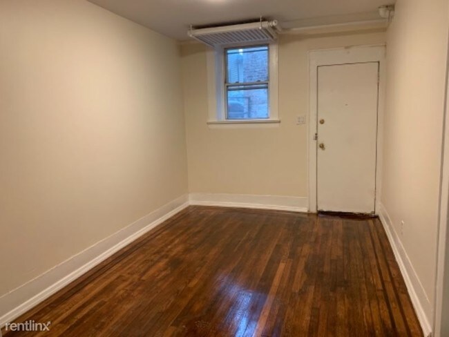 Building Photo - 1 br, 1 bath Apartment - 242 N Oraton Pkwy