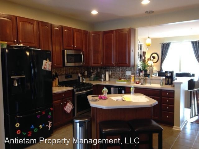 Foto del edificio - 3 br, 2.5 bath House - 17658 Potter Bell Way