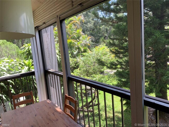 Foto del edificio - 2 br, 2 bath Condo - 7080 Nova Dr