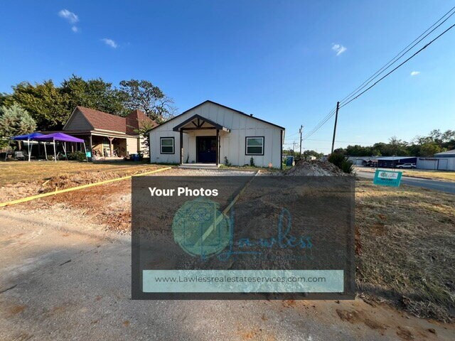 Building Photo - 3/2 Charming Updated Home in Denison for Lease!