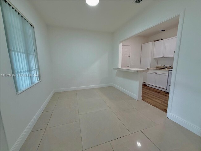 Foto del edificio - 435 NW 44th Ave