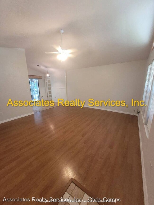 Building Photo - 2 br, 1.5 bath House - 2539 NW 49th Place