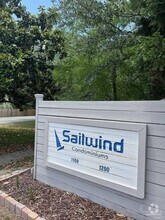 Building Photo - 1100 Shoreline Dr