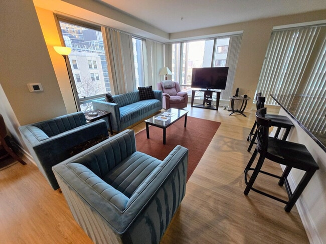 Building Photo - 4 Emerson Pl