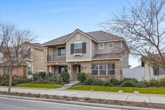 Building Photo - 11713 Campus Park Dr