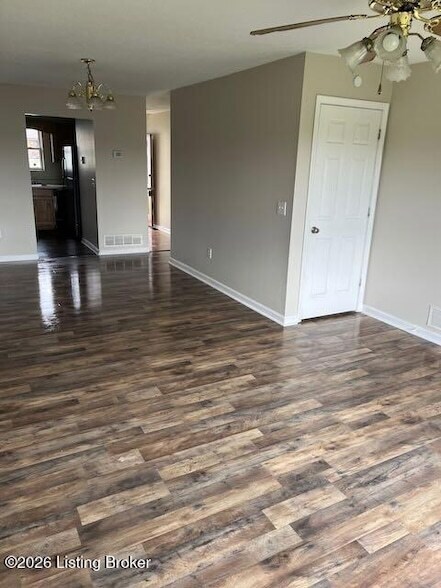 Foto del edificio - 1711B Cliff Ridge Ct