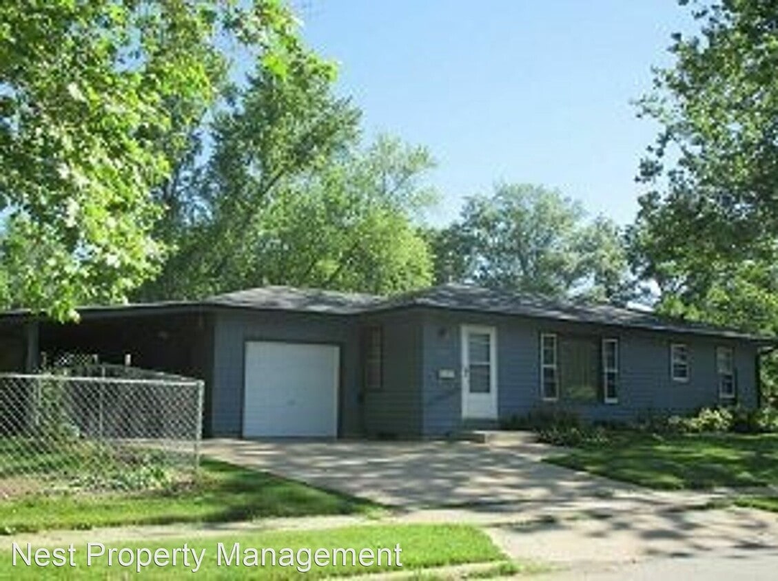 Primary Photo - 3 br, 1.5 bath House - 738 Keokuk Ct