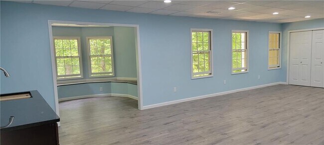 Building Photo - 5545 Ashewoode Downs Dr