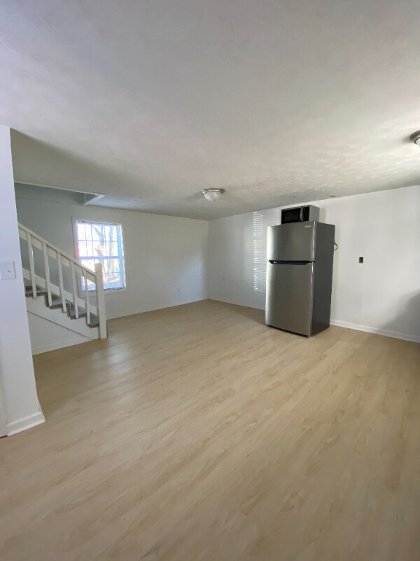 Foto del edificio - 402 E Wayne St