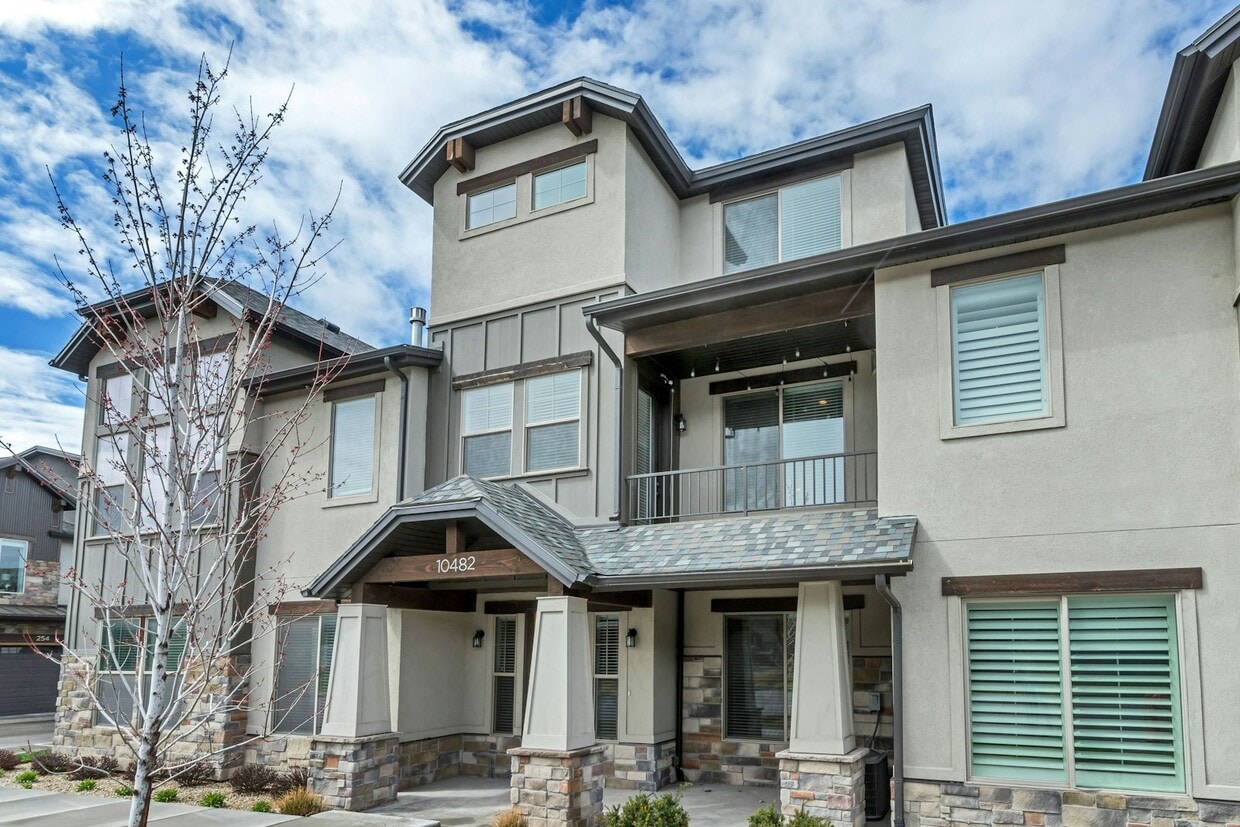 Photo - 10482 South Beetdigger Boulevard