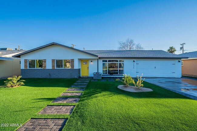 Building Photo - 7535 E Princeton Ave