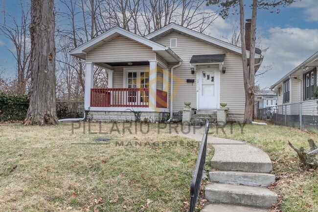 Building Photo - Spacious 2-Bedroom Home with Bonus Room, A...