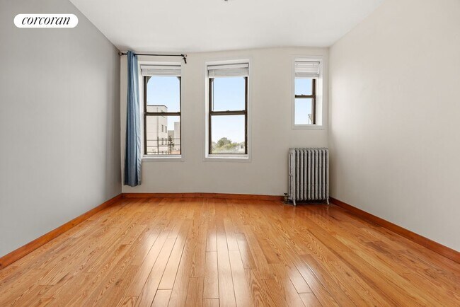 Foto del edificio - 580 Lincoln Pl