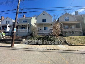 Building Photo - 223 Edith St