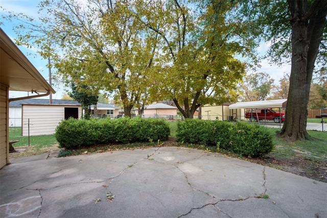 Building Photo - 1002 Majors Dr