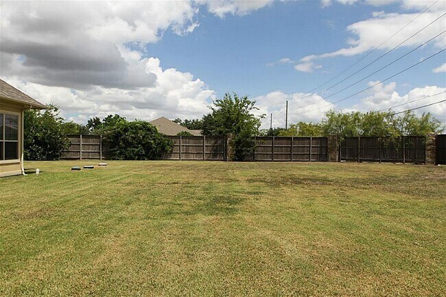 Building Photo - 2218 Texana Way