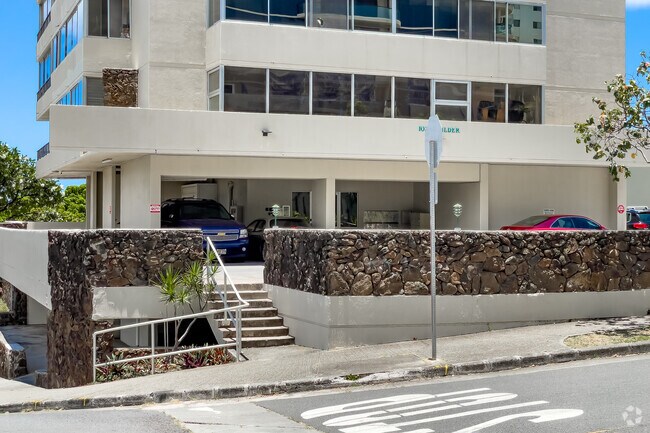 Foto del edificio - Maile Tower