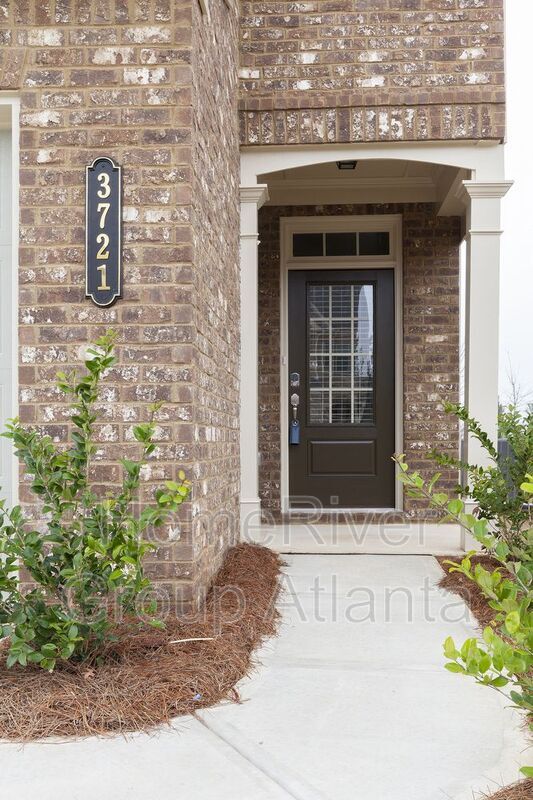 Building Photo - 3721 Upland Dr