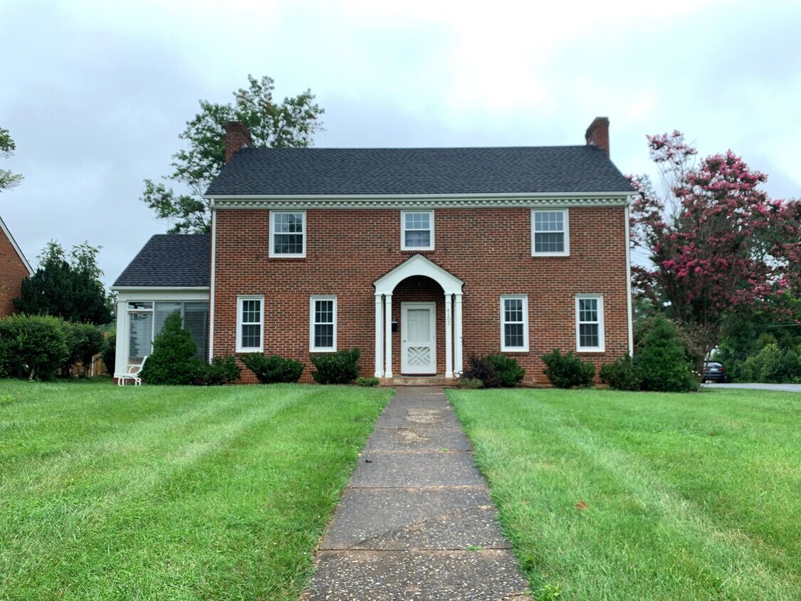 4102 Peakland Pl, Lynchburg, VA 24503 House Rental in Lynchburg, VA