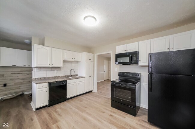 Foto del edificio - 7320 E Wiser Ave