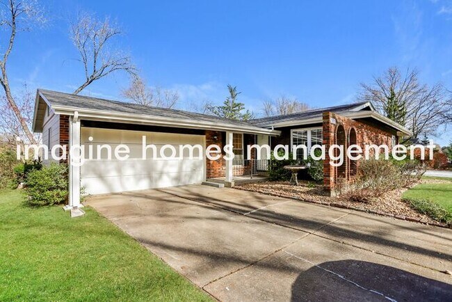 Building Photo - Stunning 3 bedroom and 2.5 baths home in B...
