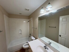 Building Photo - 3618 Country Club Blvd