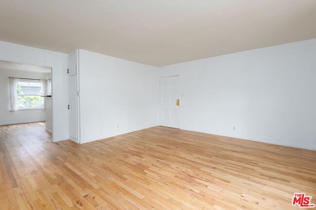 Building Photo - 1133 26th St