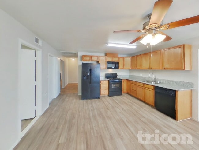 Foto del edificio - 4078 Deerfield Ave