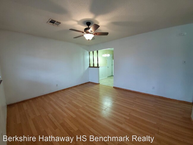 Building Photo - 3 br, 1 bath House - 2105 N McKinley