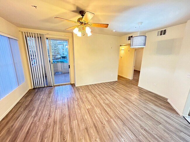 Building Photo - Charming 2 Bedroom, 2 Bath, Gated Condo nestled in the beautiful Southwest area close to Durango ...