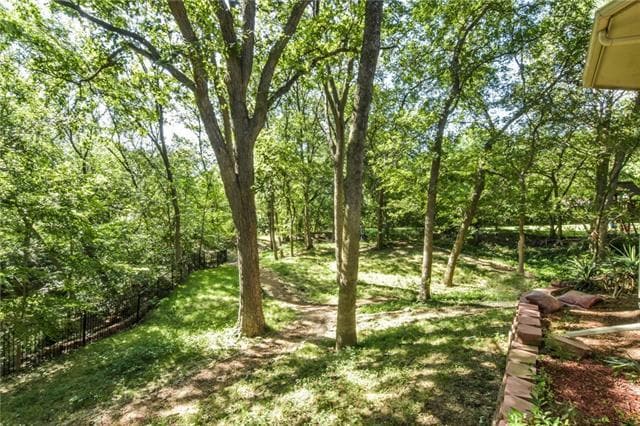 Building Photo - 1113 Shady Oaks Cir